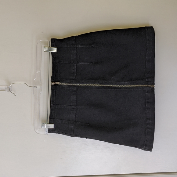 Free People Virgo Zipper Mini Skirt Black - Size 30 - Picture 11 of 16